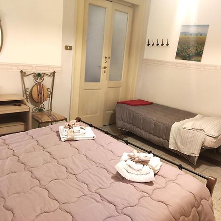 Casa Lillina A Toledo , Near Piazza Del Plebiscito Apartman Nápoly Kültér fotó