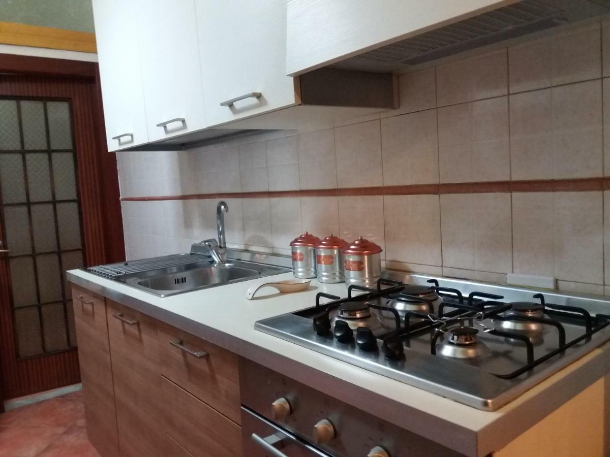 Casa Lillina A Toledo , Near Piazza Del Plebiscito Apartman Nápoly Kültér fotó