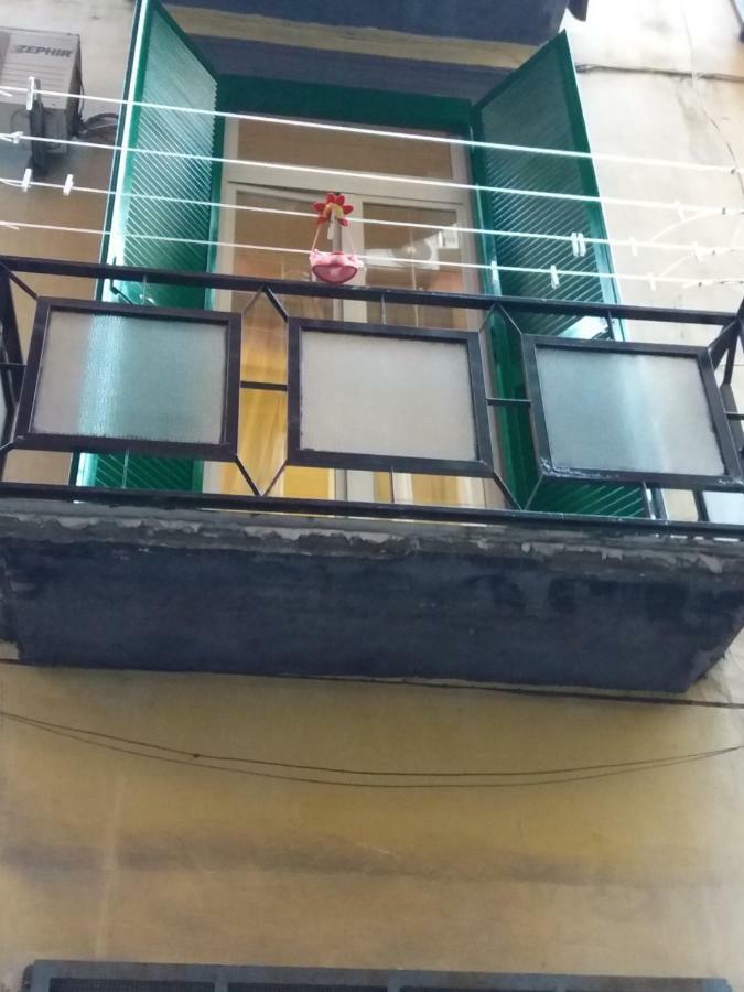 Casa Lillina A Toledo , Near Piazza Del Plebiscito Apartman Nápoly Kültér fotó