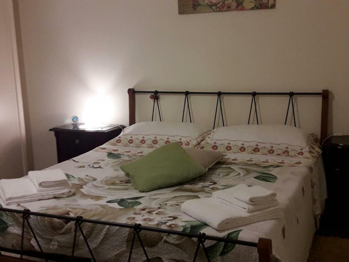 Casa Lillina A Toledo , Near Piazza Del Plebiscito Apartman Nápoly Kültér fotó