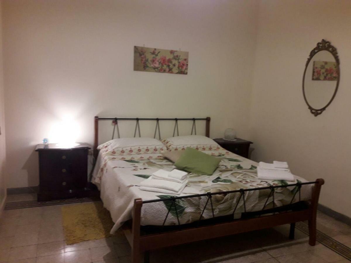 Casa Lillina A Toledo , Near Piazza Del Plebiscito Apartman Nápoly Kültér fotó