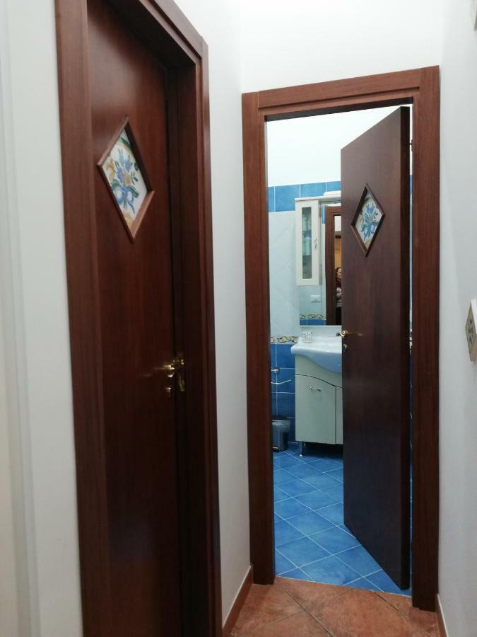 Casa Lillina A Toledo , Near Piazza Del Plebiscito Apartman Nápoly Kültér fotó