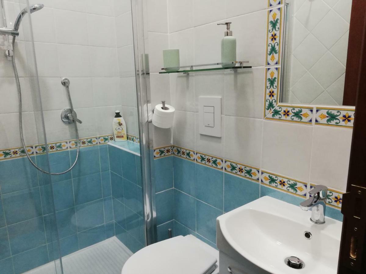 Casa Lillina A Toledo , Near Piazza Del Plebiscito Apartman Nápoly Kültér fotó